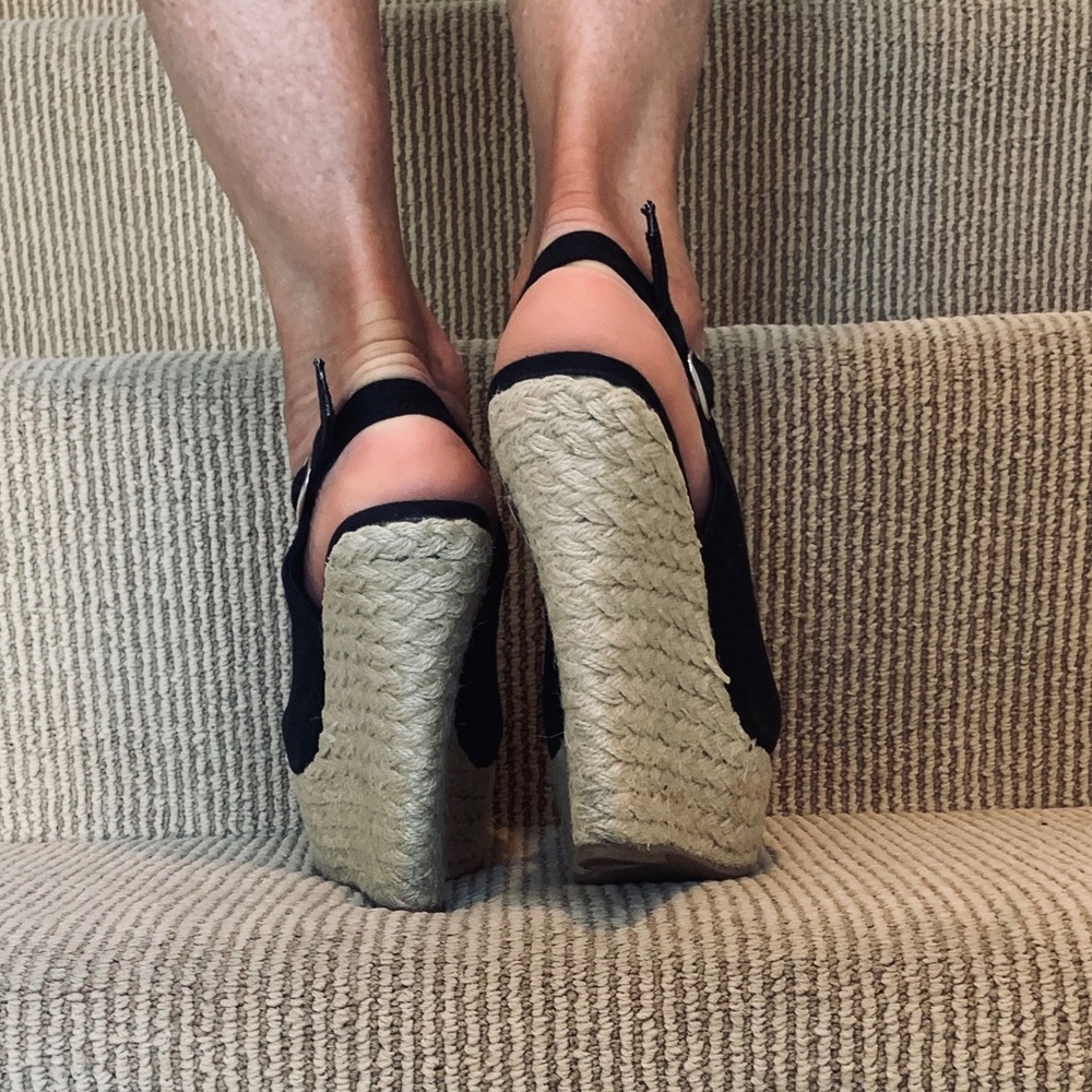 Wedge Heels - Picture 3 of 8